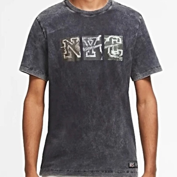 Nike Other - Nike NSW NYC Chalk Graphic aged cotton T-shirt
